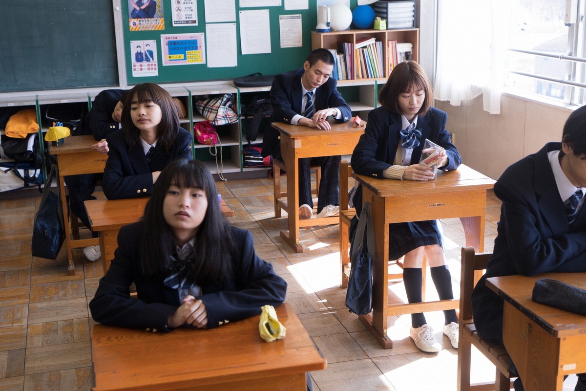 『きれいのくに』第3話、“稲垣吾郎＆加藤ローサ”の顔ばかりの世界　高校生の青春物語始まる