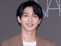 吹越満 山田裕貴ら 特捜9 チーム写真でひとり シブさ を漂わせる 18年4月13日 エンタメ ニュース クランクイン