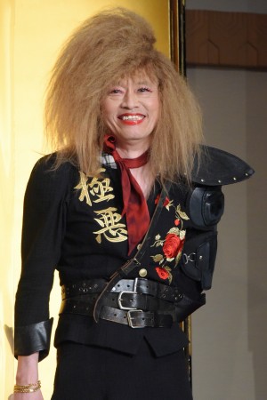 映画『地獄の花園』完成報告謝罪イベントに登場した遠藤憲一