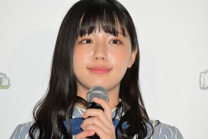 「僕のヒーローアカデミア展 DRAWING SMASH」PRイベントに登場した日向坂46・渡邉美穂