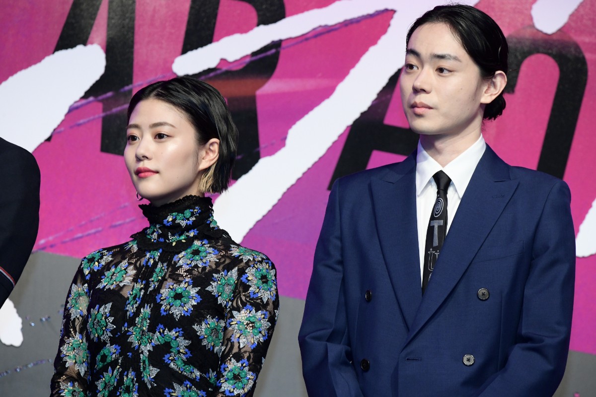 菅田将暉、セカオワ・Fukaseの“怪しい役作り”を明かす「包丁売り場でせりふの練習」