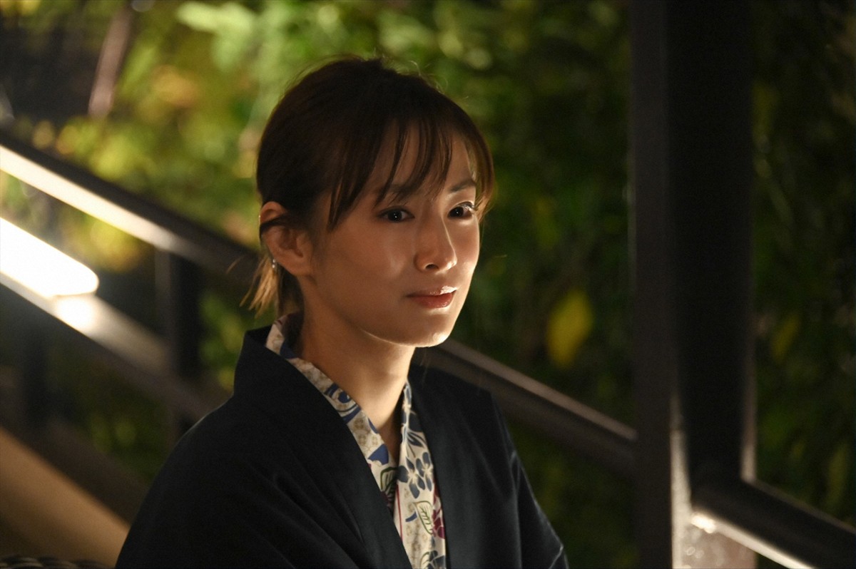 『リコカツ』北川景子への“苦しいほどのバックハグ”に反響「危うく首絞め」「でもキュン」