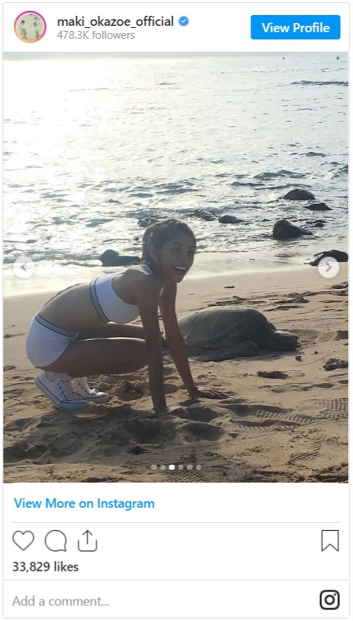 岡副麻希、プールサイドで180°開脚も　写真集オフショットにネット歓喜「天使降臨」