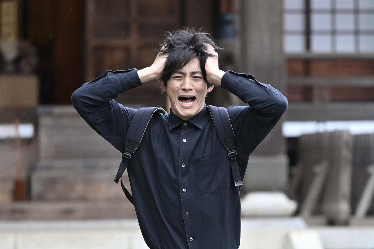 『あのときキスしておけば』上目遣い、「ママぁ！」連呼　井浦新の“入れ替わり”演技に絶賛の声