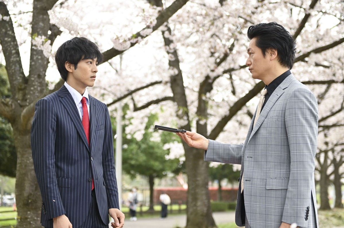 『あのときキスしておけば』上目遣い、「ママぁ！」連呼　井浦新の“入れ替わり”演技に絶賛の声