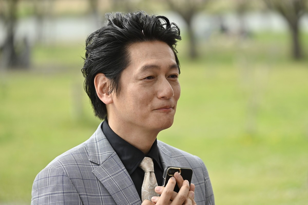 『あのときキスしておけば』上目遣い、「ママぁ！」連呼　井浦新の“入れ替わり”演技に絶賛の声