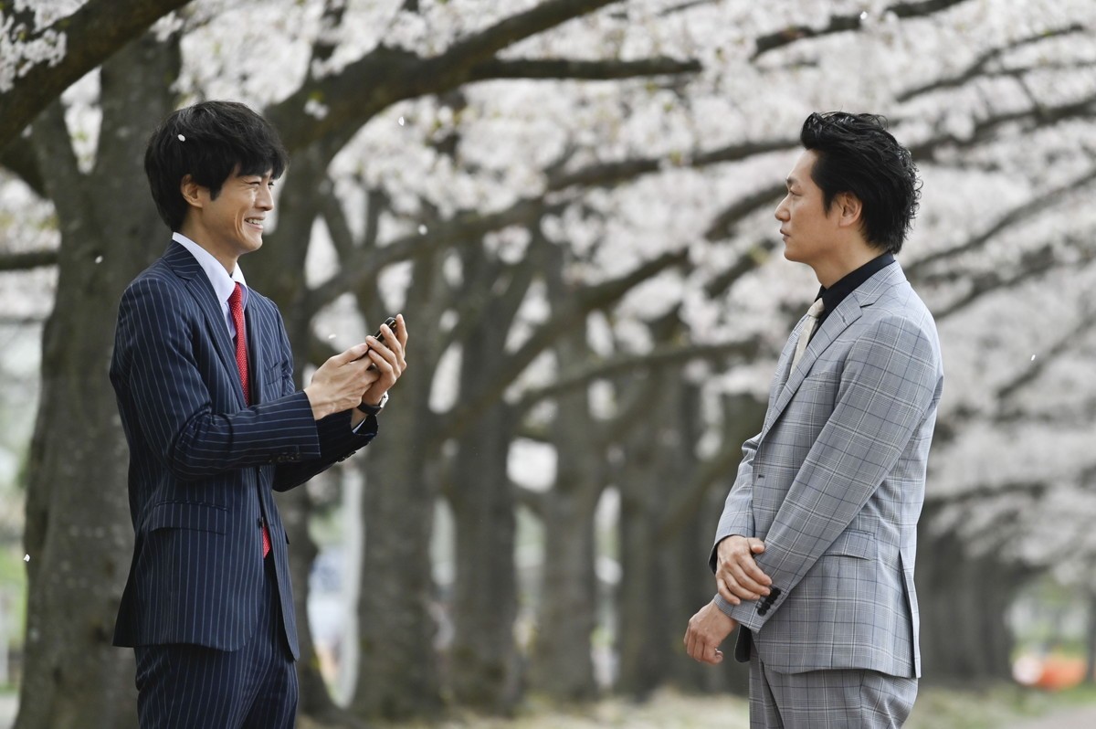 『あのときキスしておけば』上目遣い、「ママぁ！」連呼　井浦新の“入れ替わり”演技に絶賛の声