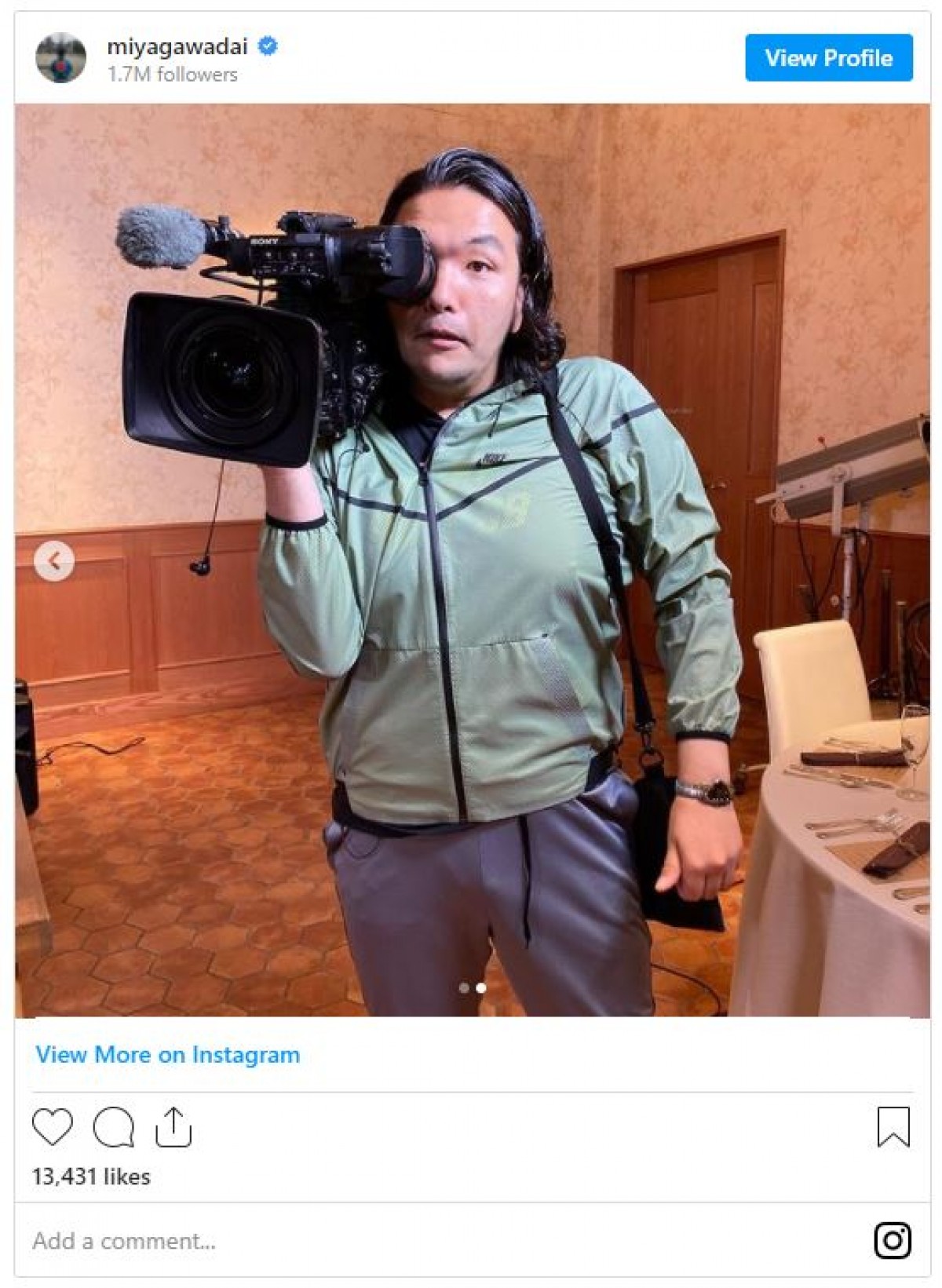 「普通にカメラマンさんかと」 見取り図・盛山がカメラ担ぐ姿　しっくりきすぎて話題