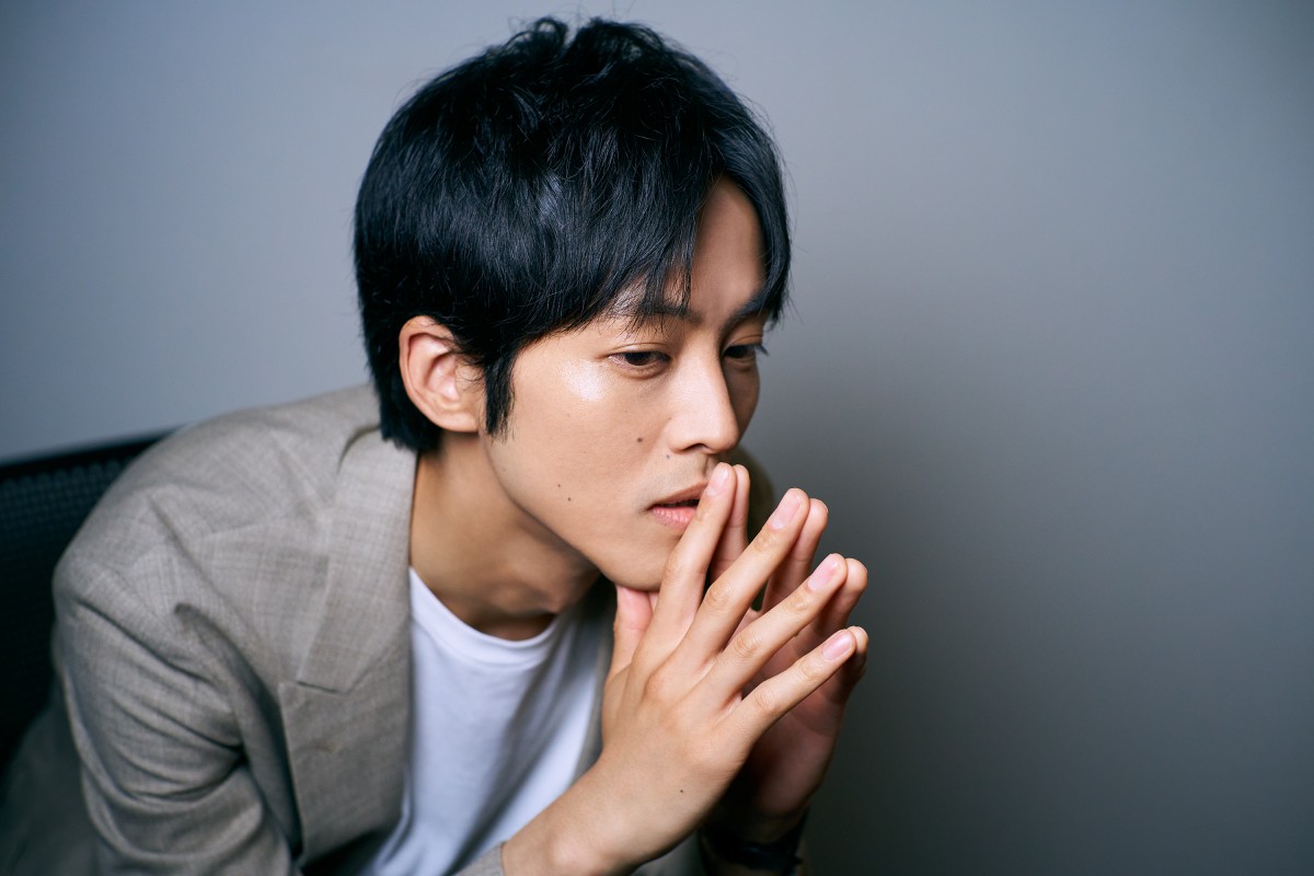 躍進する松坂桃李、休日は家でダラダラしたい　本音は「週休2日制」