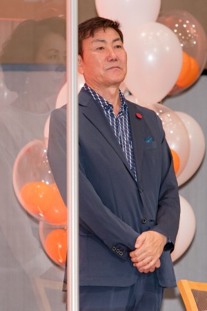 映画『お終活　熟春！人生、百年時代の過ごし方』完成披露報告会 ＜熟春！家族、リスタート宣言！＞に登場した香月秀之監督