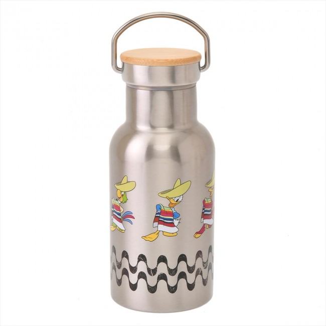 ドナルドの誕生日を祝うアイテムがディズニーストアに 三人の騎士 グッズ登場 21年5月11日 写真 アイテム クランクイン トレンド