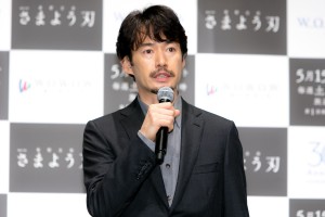 ドラマW 東野圭吾『さまよう刃』完成報告会に登場した竹野内豊