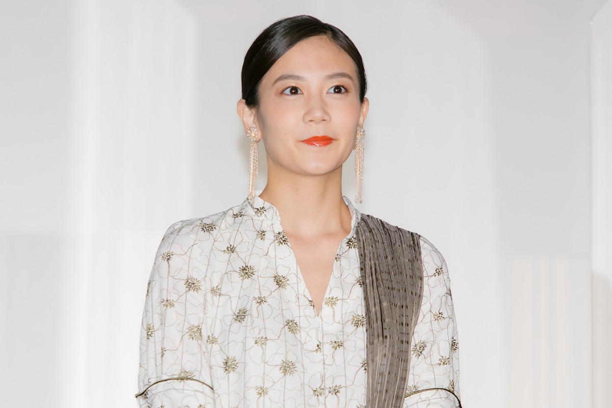 千眼美子、セーラー服姿は「これで最後かも」