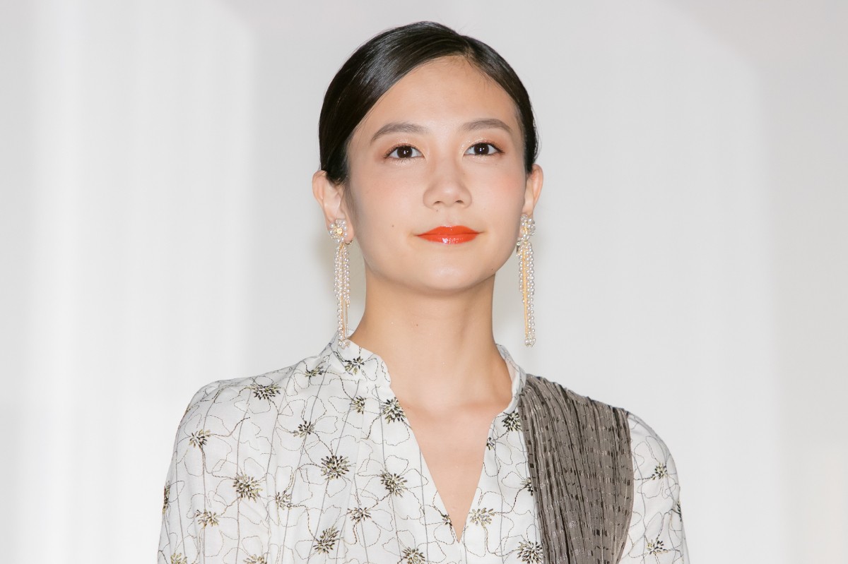 映画『美しき誘惑-現代の「画皮」-』初日舞台あいさつに登場した千眼美子