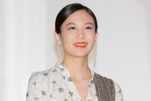 映画『美しき誘惑－現代の「画皮」－』初日舞台あいさつに登場した千眼美子