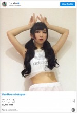 ファーストサマーウイカ、黒髪ツインテールの「昔の写真」　※「ファーストサマーウイカ」インスタグラム