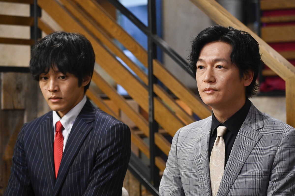 『あのときキスしておけば』“桃地”松坂桃李が不器用なバックハグ！　ネット総ツッコミ「タックルよ、それ」