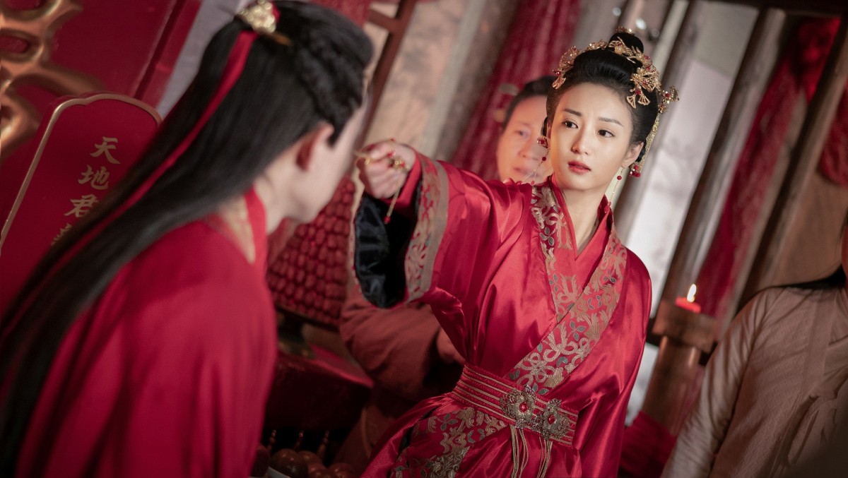 『紅蓮伝~失われた秘宝と永遠の愛~』ヒロイン・蘇雲落(そうんらく)を演じる人気若手女優ジャン・ヤーチン