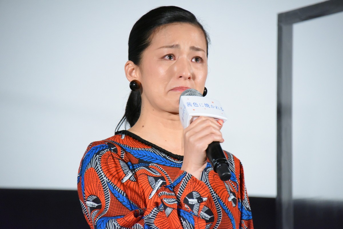 尾野真千子、コロナ禍の女優業危機を号泣告白「恐怖が襲ってきた」