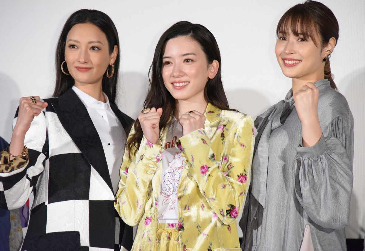 広瀬アリス、美脚全開で登場の菜々緒に興奮　「しゃがんでずっと見ていた」