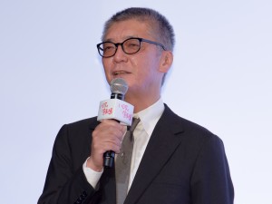 映画『いのちの停車場』公開記念舞台あいさつに登場した成島出監督