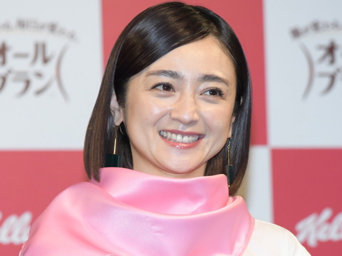 安達祐実、家事一段落した後のリラックスショット「お母さんお疲れ様」と反響