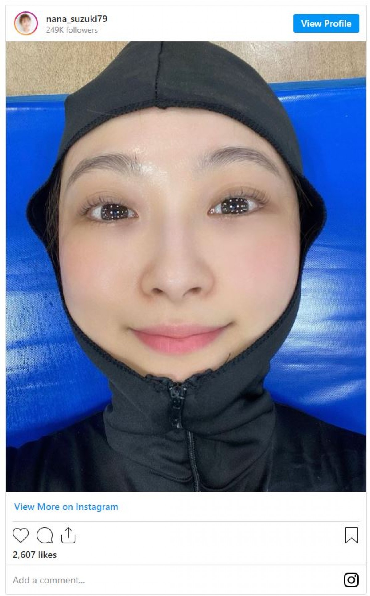 鈴木奈々、全身タイツショット公開も　輝く目に注目集まる
