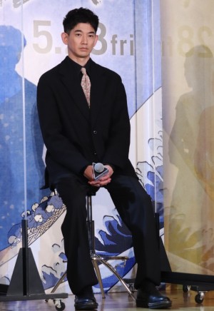 映画『HOKUSAI』公開直前ヒット祈願報告会イベントに登場した永山瑛太