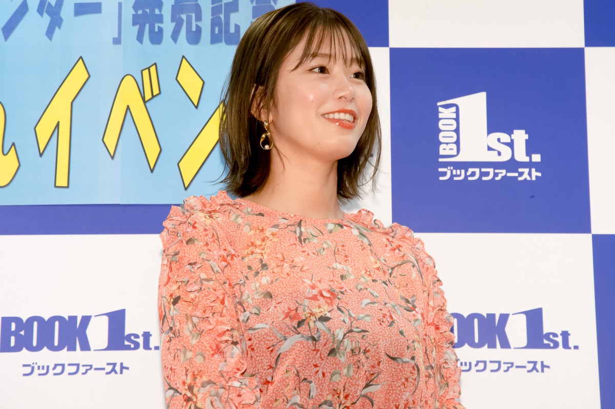 稲村亜美、爽やかゴルフウエア姿　「今年こそ100きるぞ」　決意に応援の声