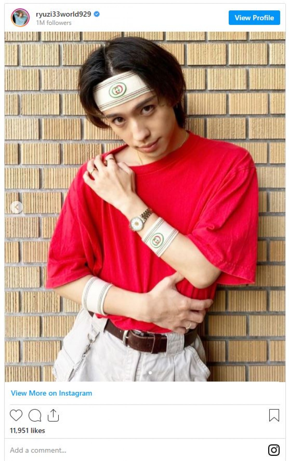 りゅうちぇる、久々の“ヘアバンド”姿 「やっぱり似合う」「違和感なさすぎ」の声
