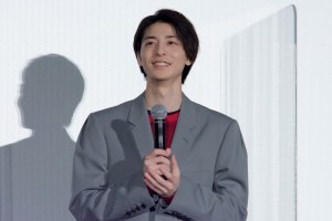 『映画 賭ケグルイ　絶体絶命ロシアンルーレット』特別先行上映舞台あいさつに登場した高杉真宙