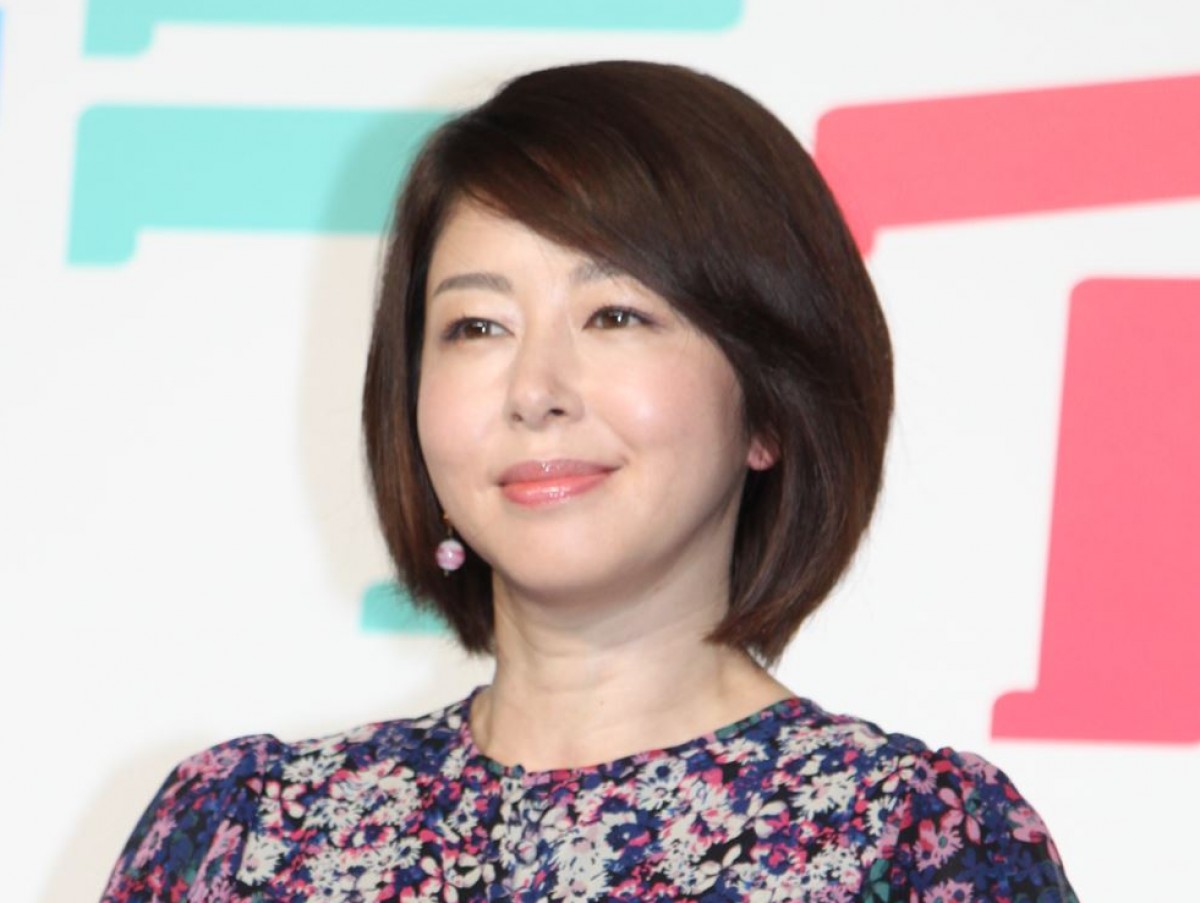 堀内敬子、完璧すぎる日焼け対策　ウォーキング姿に驚きの声「蜂蜜とりかと思いました」