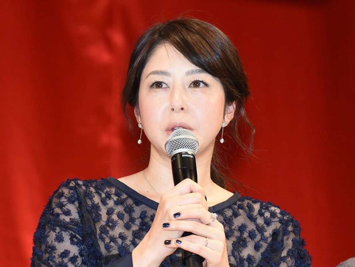 堀内敬子、完璧すぎる日焼け対策　ウォーキング姿に驚きの声「蜂蜜とりかと思いました」