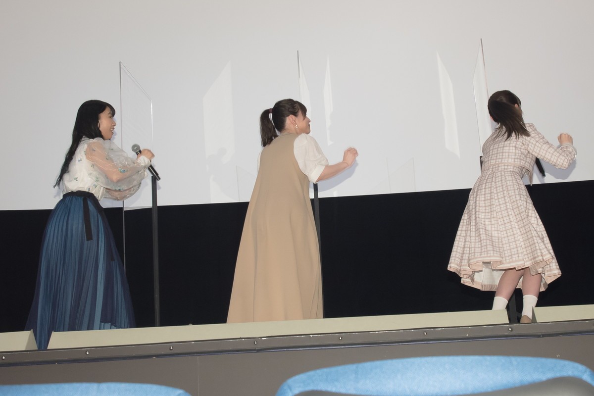日向坂46・影山優佳、サッカー愛爆発も「しゃべりすぎちゃった」と照れ笑い