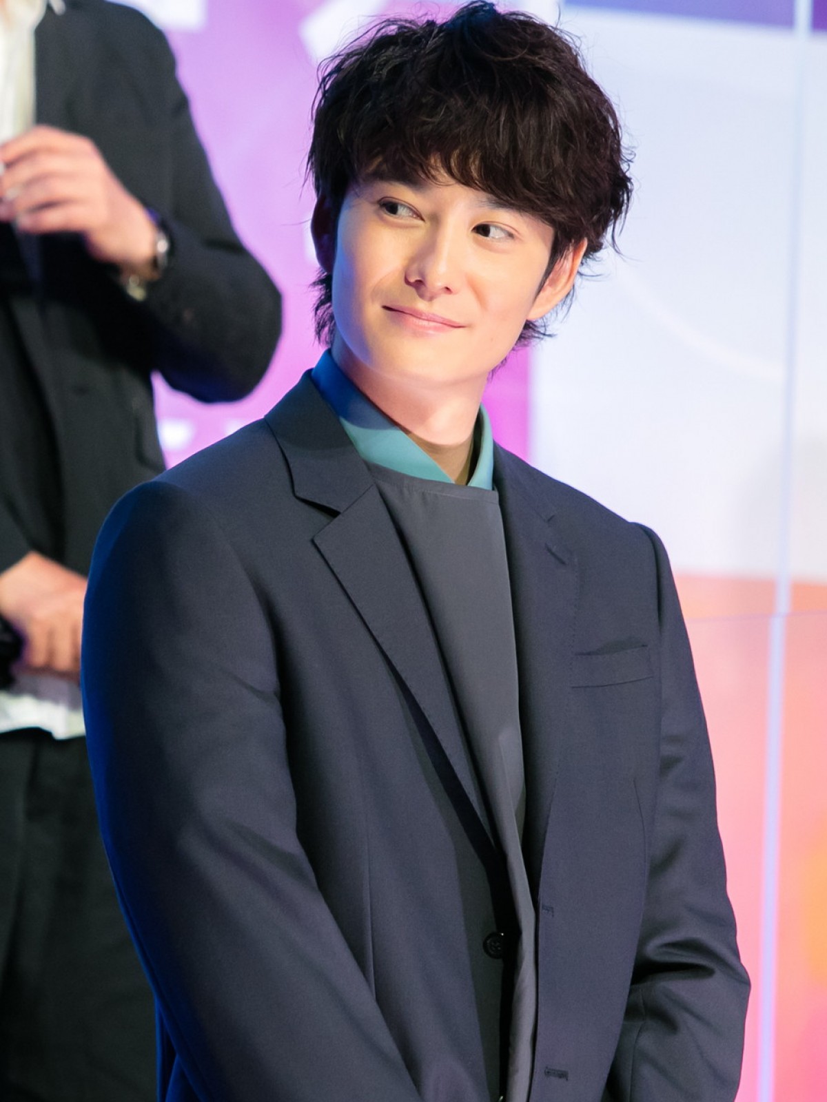 岡田将生、芳根京子と久々の共演で“キスシーン”「緊張しました」