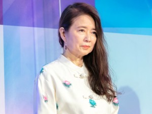 映画『Arc アーク』完成報告会に登場した風吹ジュン