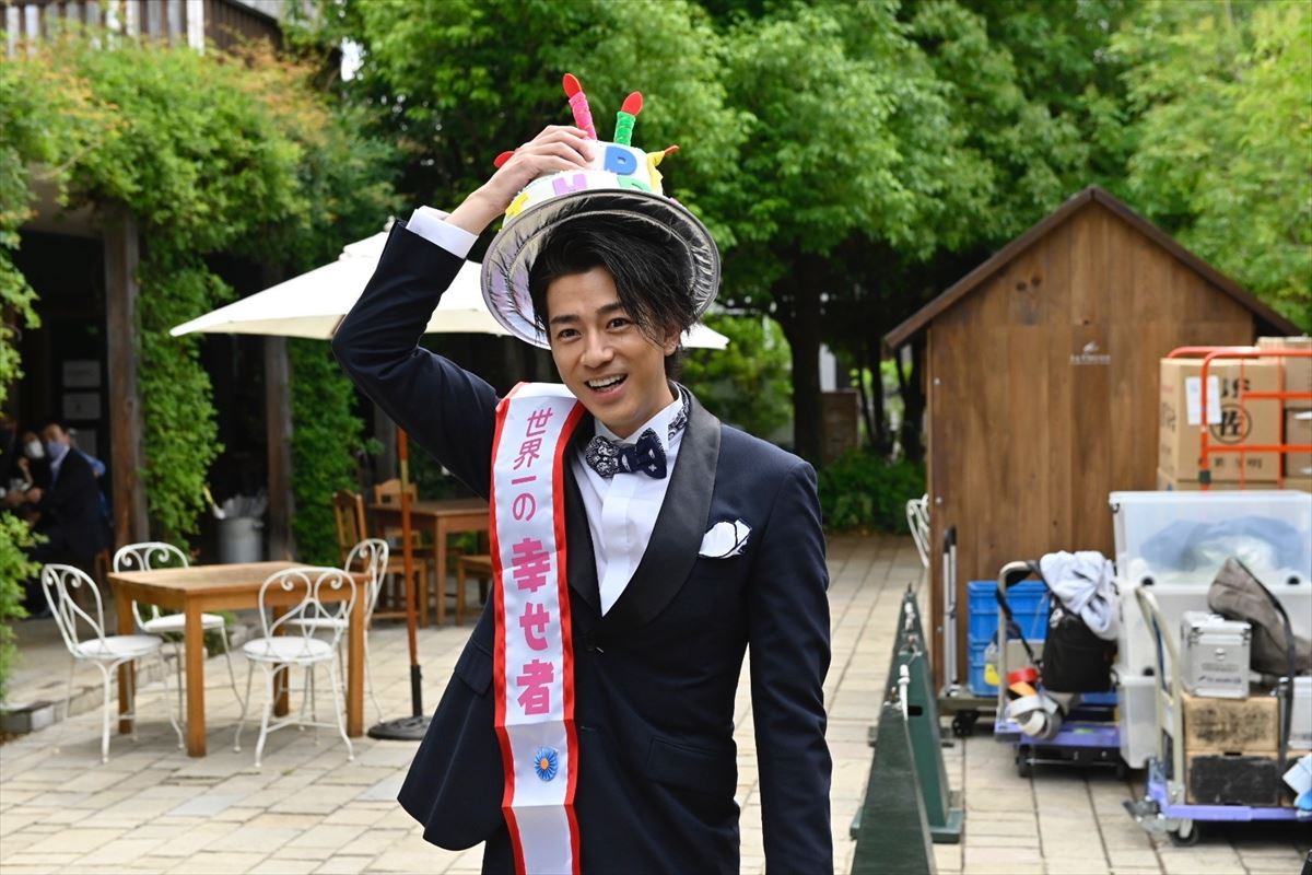 三浦翔平、33歳バースデーを松坂桃李＆井浦新ら『あのキス』ファミリーが祝福