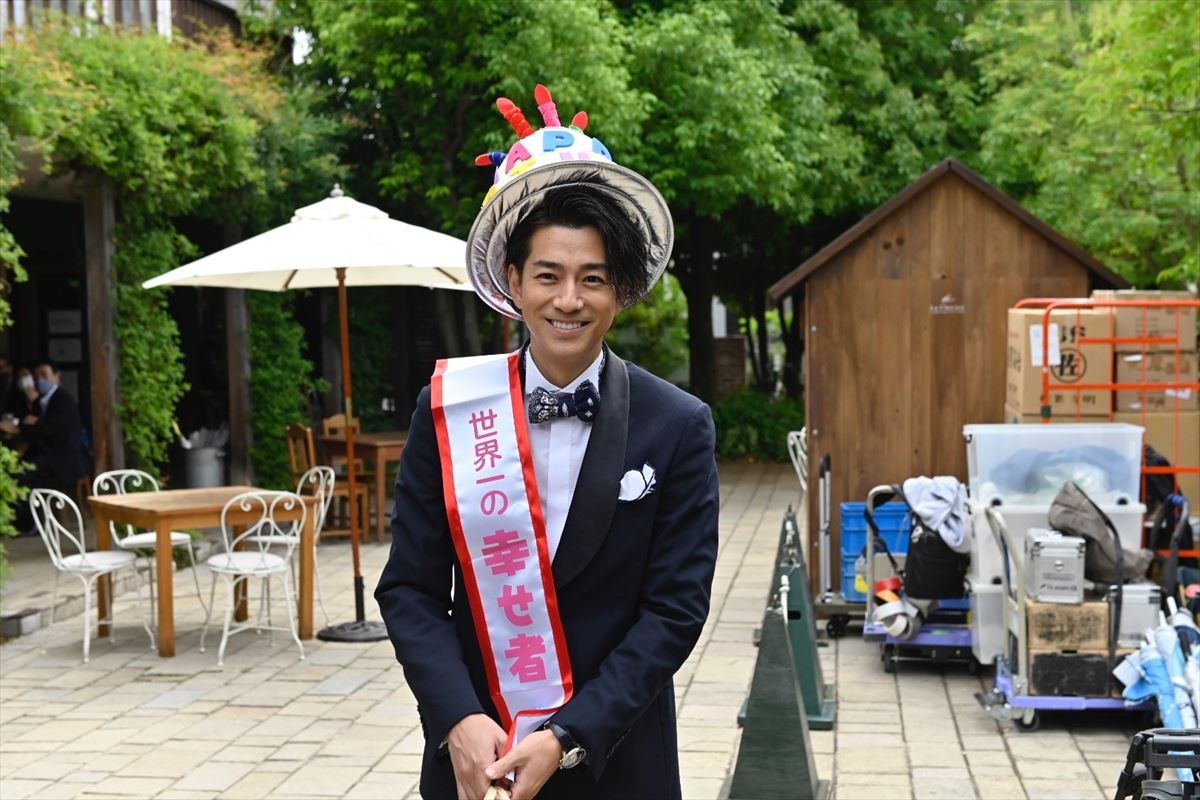 三浦翔平、33歳バースデーを松坂桃李＆井浦新ら『あのキス』ファミリーが祝福