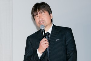 映画『はるヲうるひと』公開記念舞台あいさつに登場した佐藤二朗