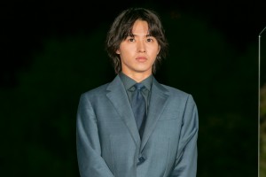 映画『夏への扉 －キミのいる未来へ－』公開記念イベントに登場した山崎賢人