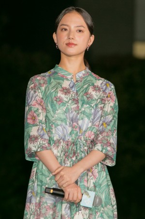 映画『夏への扉 －キミのいる未来へ－』公開記念イベントに登場した清原果耶