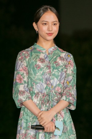 映画『夏への扉 －キミのいる未来へ－』公開記念イベントに登場した清原果耶