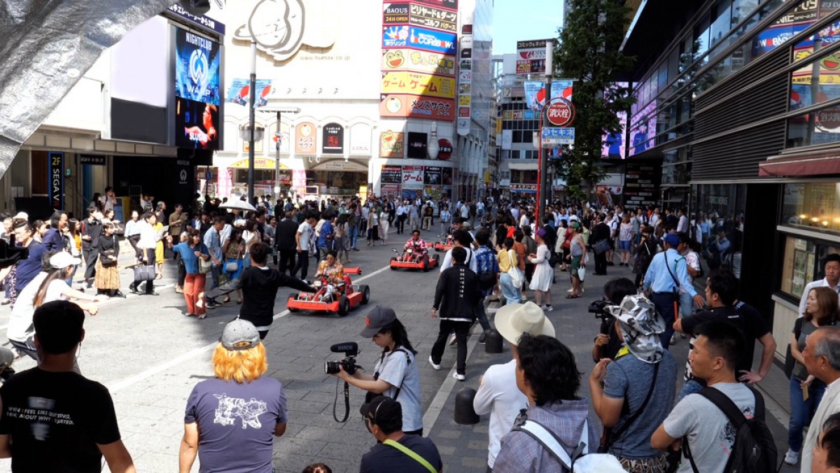 日本各地で大規模ロケ『唐人街探偵』メイキング映像公開　妻夫木聡のNGシーンも