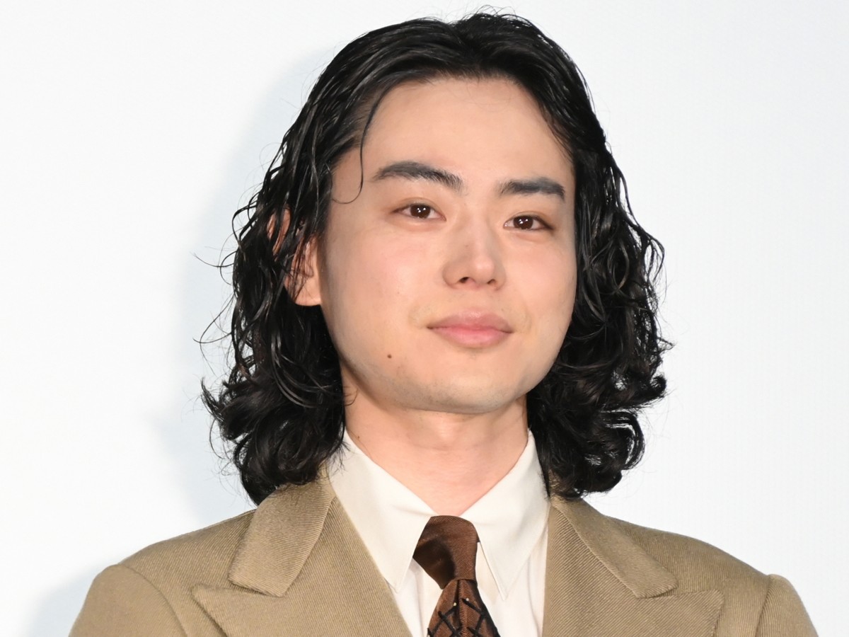 菅田将暉「汁キャラ」を告白　Fukaseも「汁将暉を浴びました」と証言