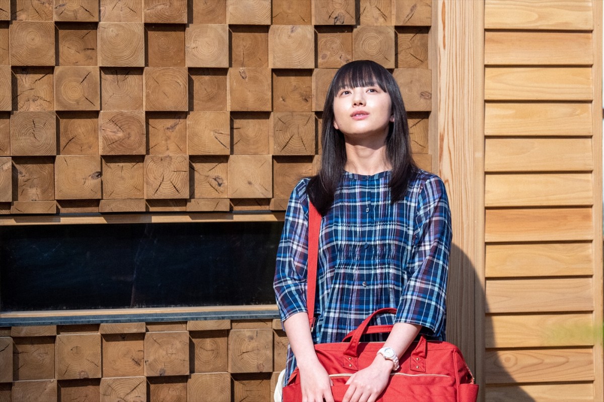 『おかえりモネ』サメのぬいぐるみを持つ“菅波”坂口健太郎に胸キュンの声　「先生かわいいな…」「クールさとのギャップ」