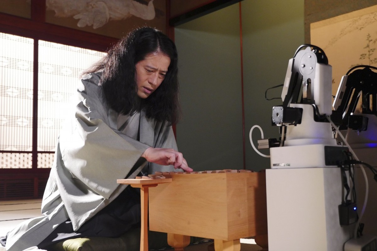 又吉直樹、『世にも奇妙な物語』棋士役で初出演＆主演　注目は「えたいの知れない怖さ」