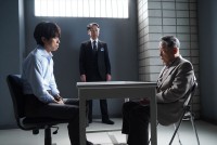 ドラマ『特捜9』シーズン4（2021年4月期）第11話場面写真（左から）井ノ原快彦、伊東四朗