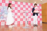 書籍『大好きな人と結婚した、その後。』発売記念イベントに登場した辻希美、杉浦太陽