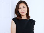 中山美穂、ギターを持つ姿に反響「素敵ですよ」「ギターも喜んでるね」