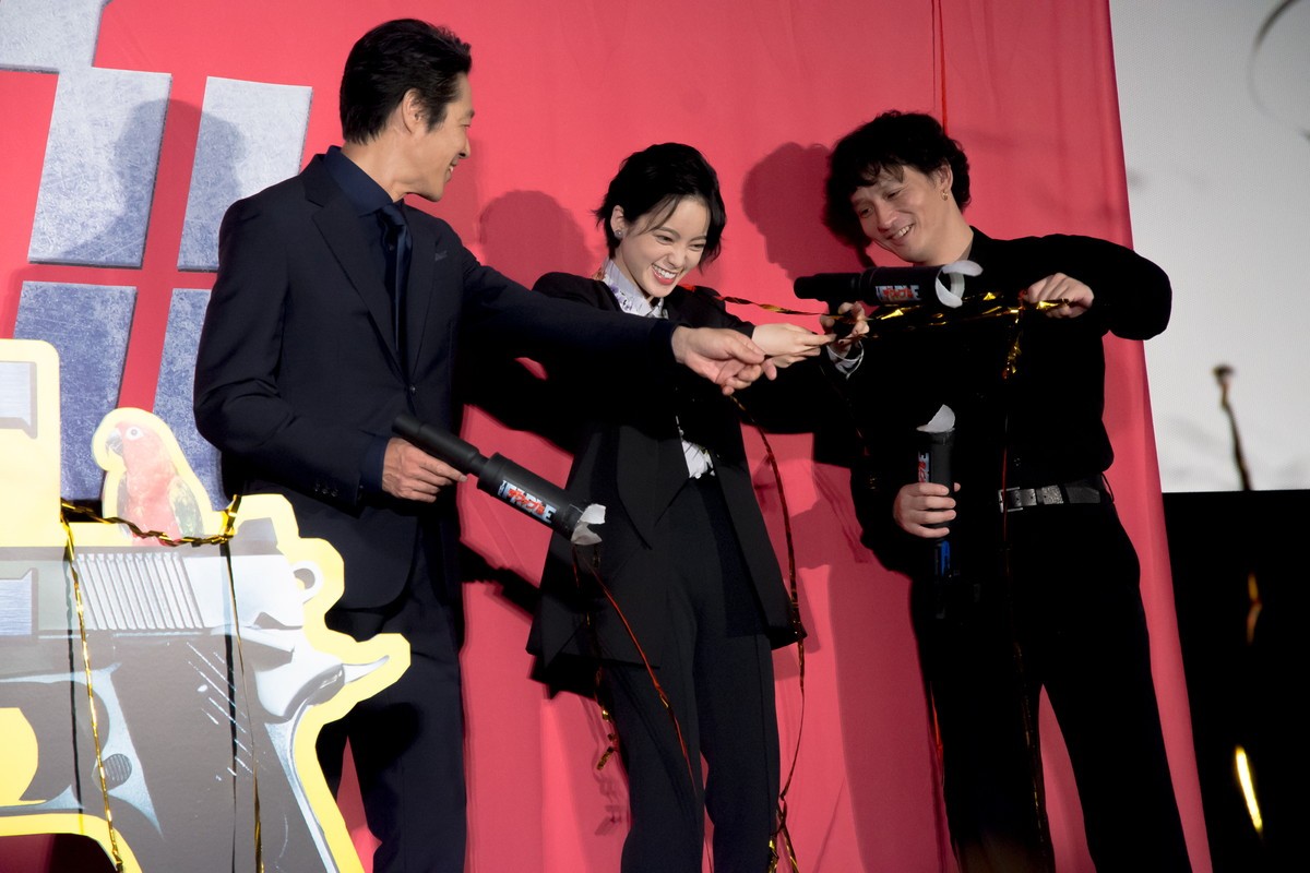 岡田准一、平手友梨奈に「髪の毛上げなさい」　“お父さん”っぷり明かす